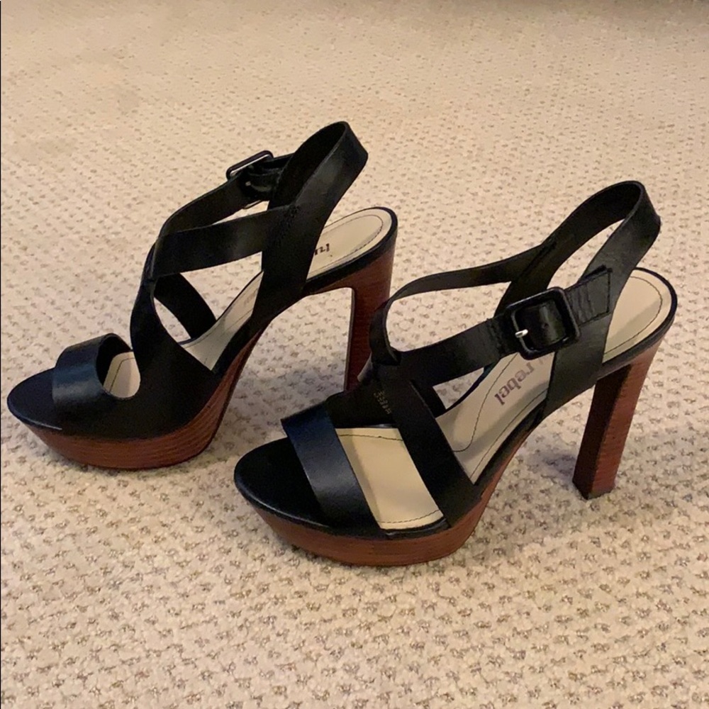 Women’s platform heels